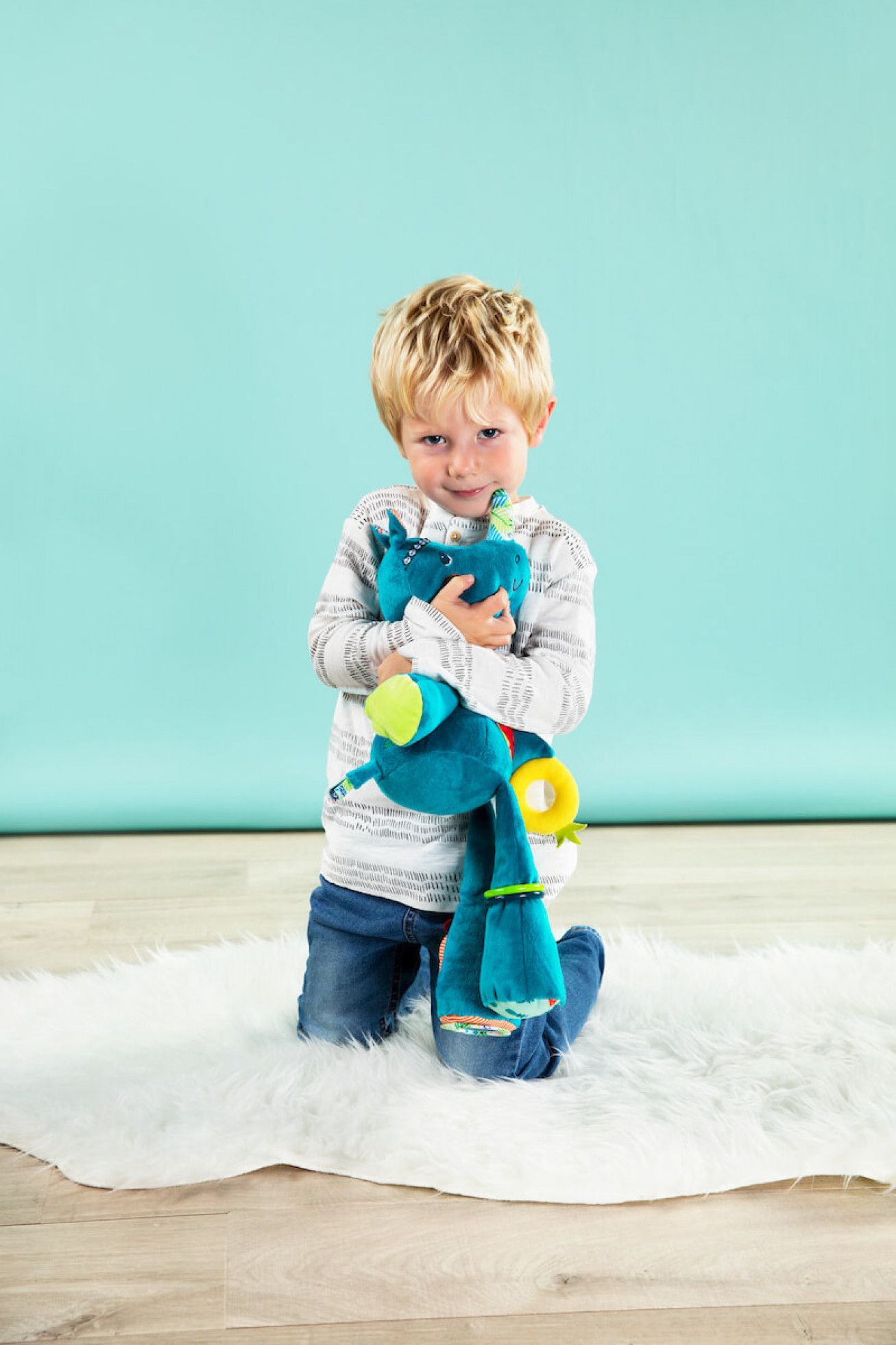 Jucarie interactiva rinocerul Marius activity cuddle - Lilliputiens 11