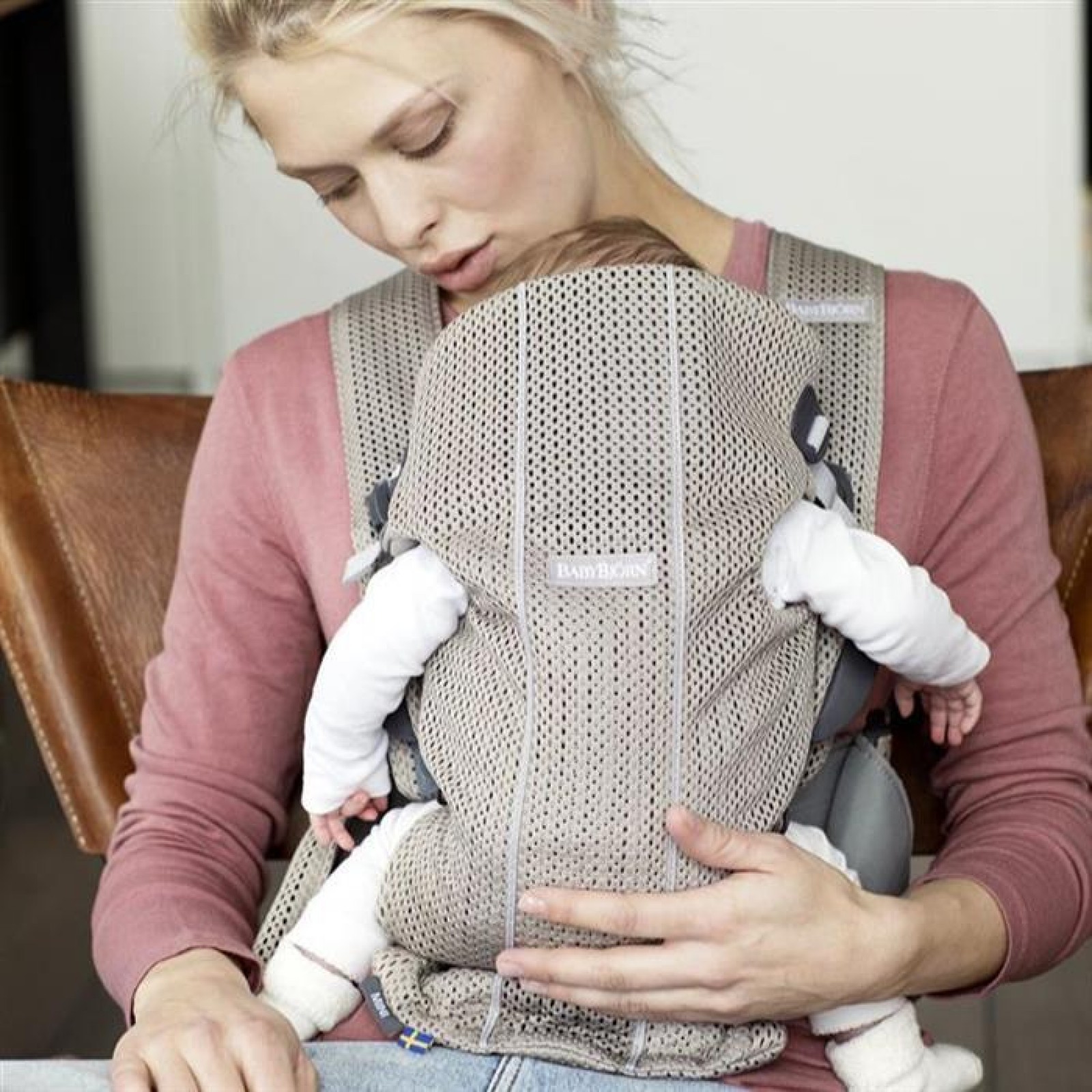 Marsupiu anatomic Mini Greige Mesh - BabyBjorn 3