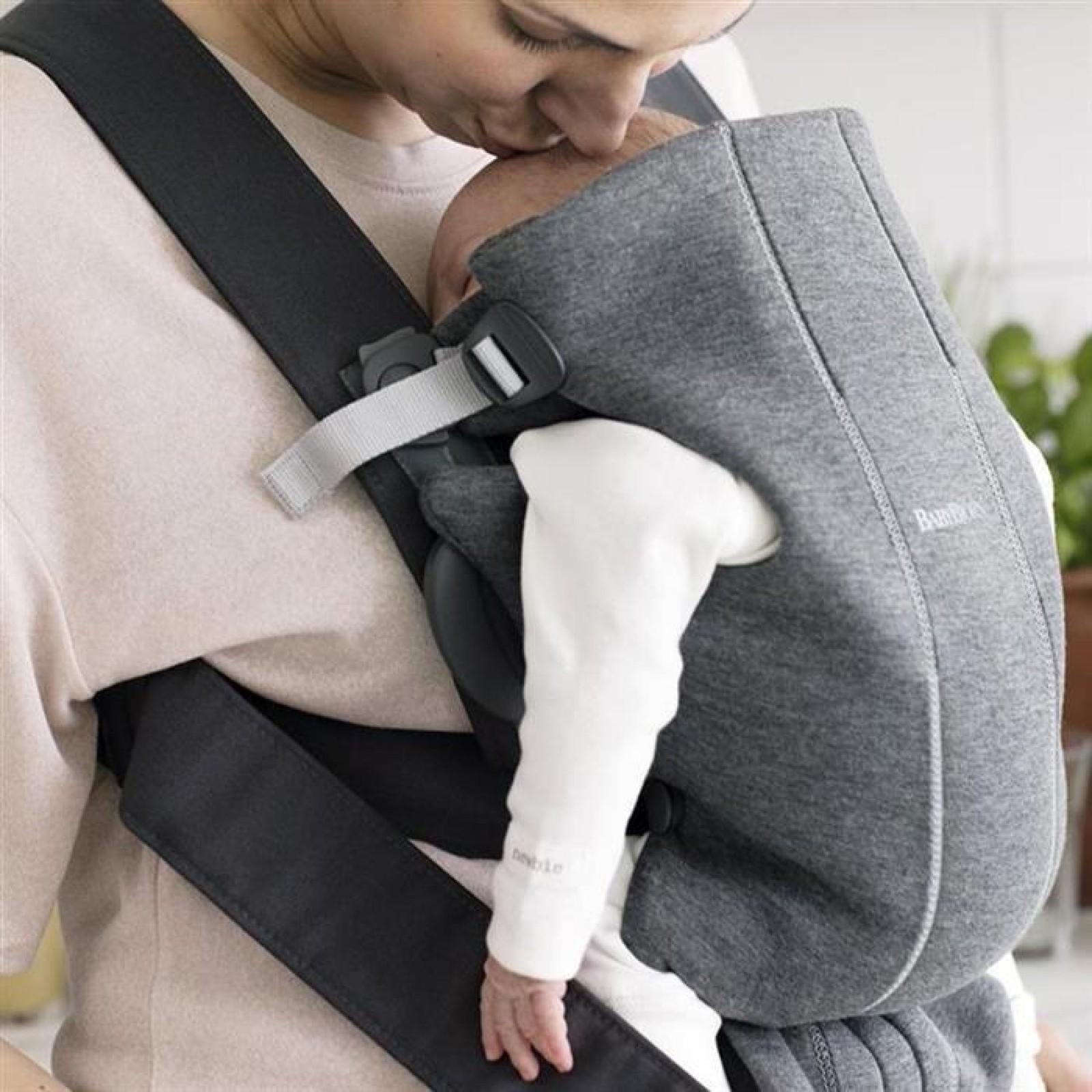 Marsupiu anatomic Mini Dark Grey 3D Jersey - BabyBjorn 10