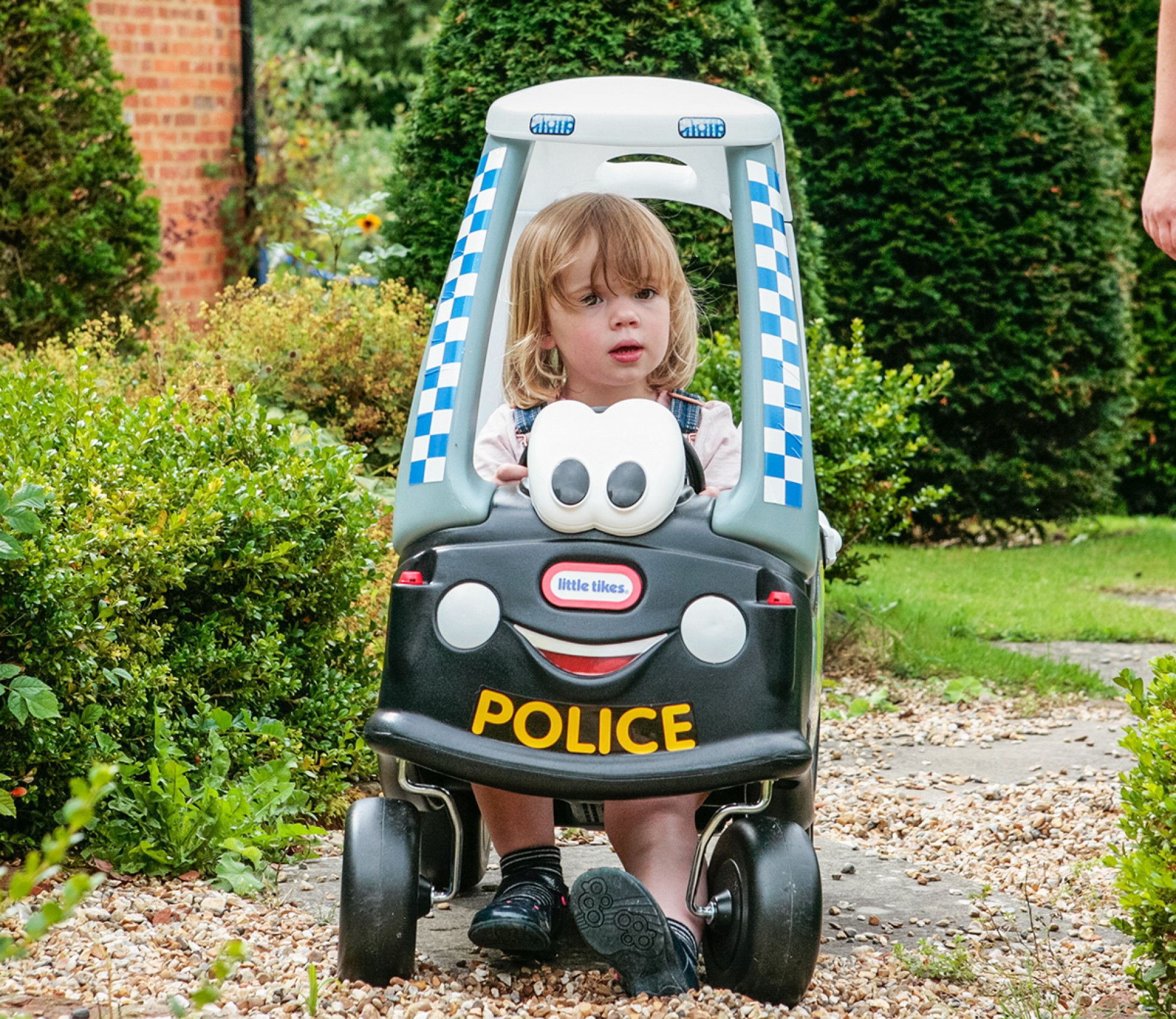 Masinuta de politie colorata Cozy Coupe - Little Tikes 5