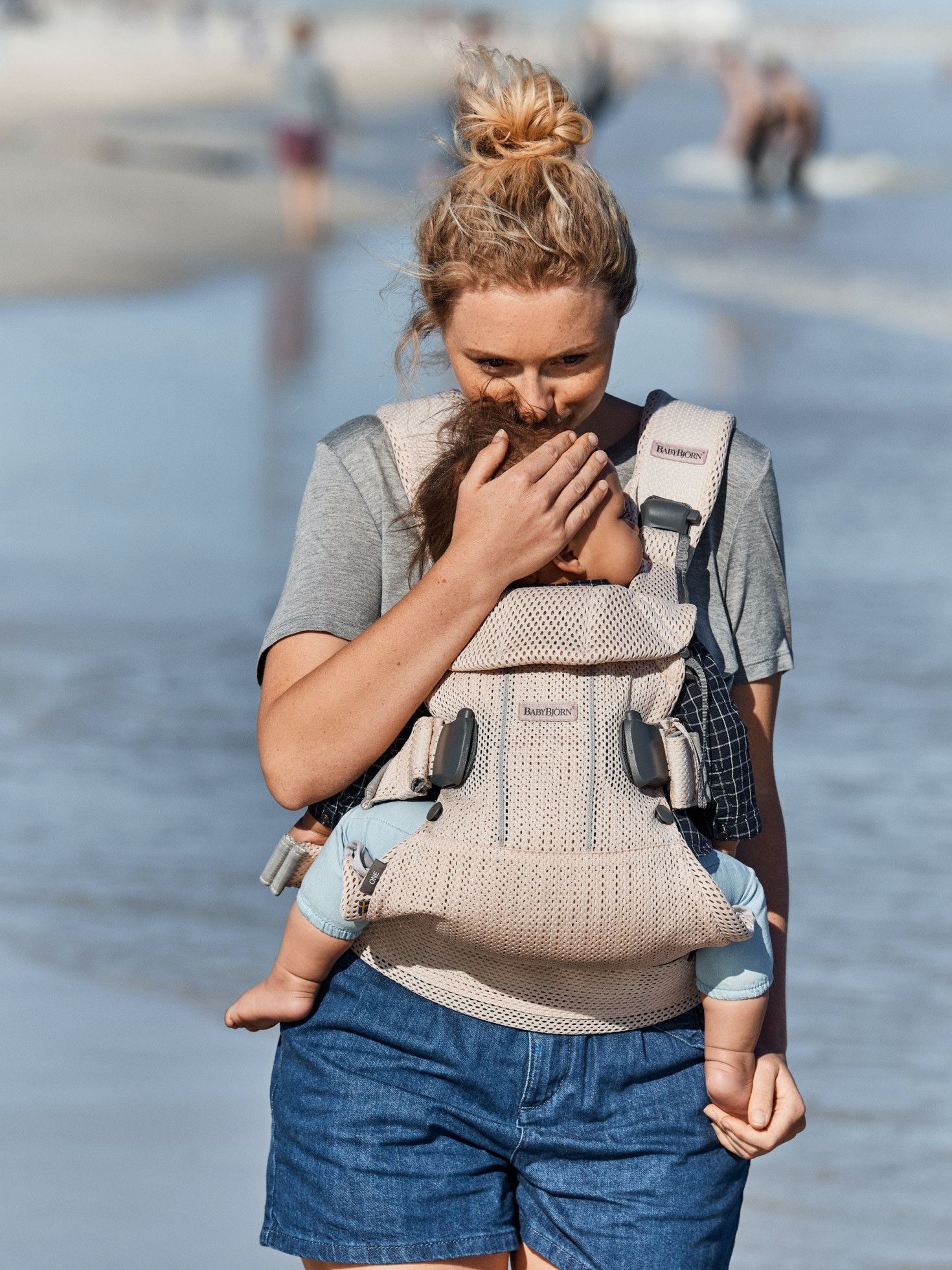 Marsupiu anatomic One Air Pearly Pink 3D Mesh - BabyBjorn 4