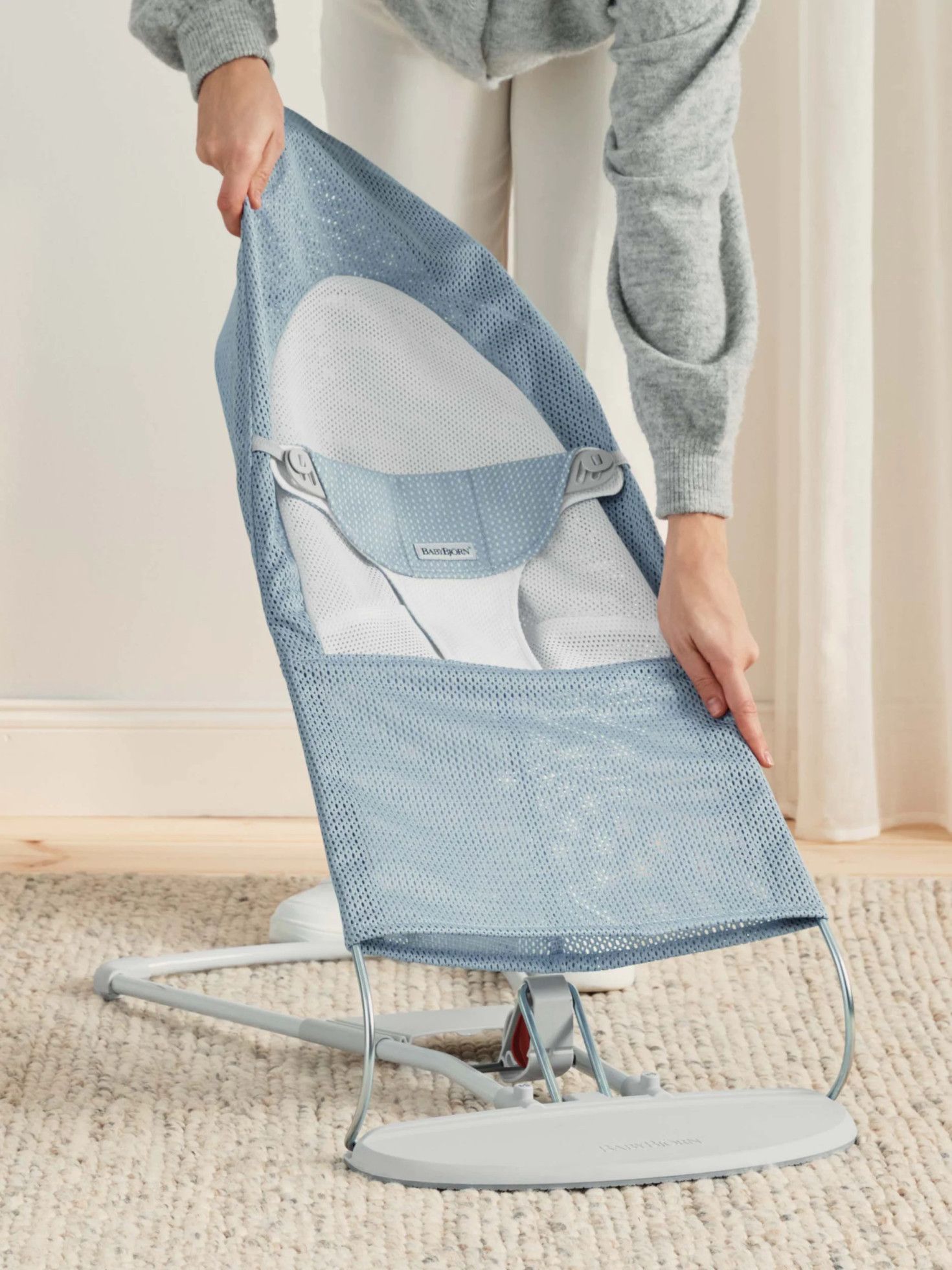 Balansoar Balance Soft Sky Blue/White Mesh  - BabyBjorn 8