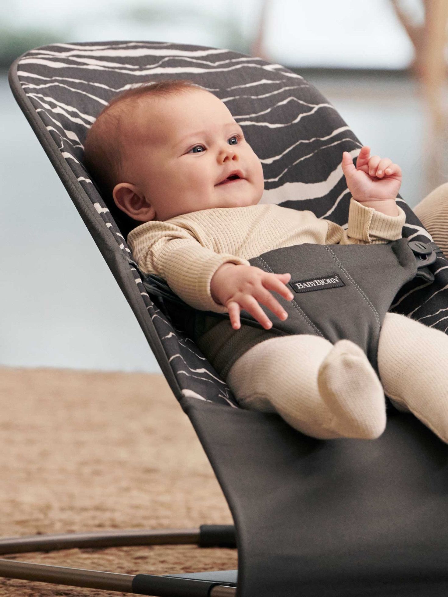 Balansoar Bliss editie limitata Anthracite/Landscape Bumbac - BabyBjorn 2