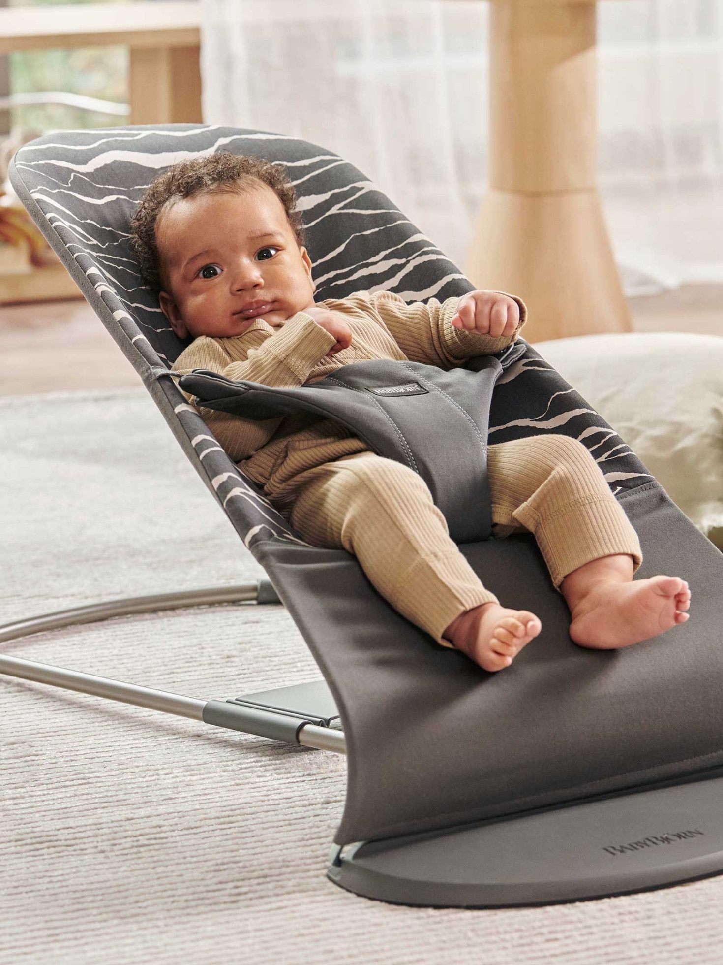 Balansoar Bliss editie limitata Anthracite/Landscape Bumbac - BabyBjorn 7